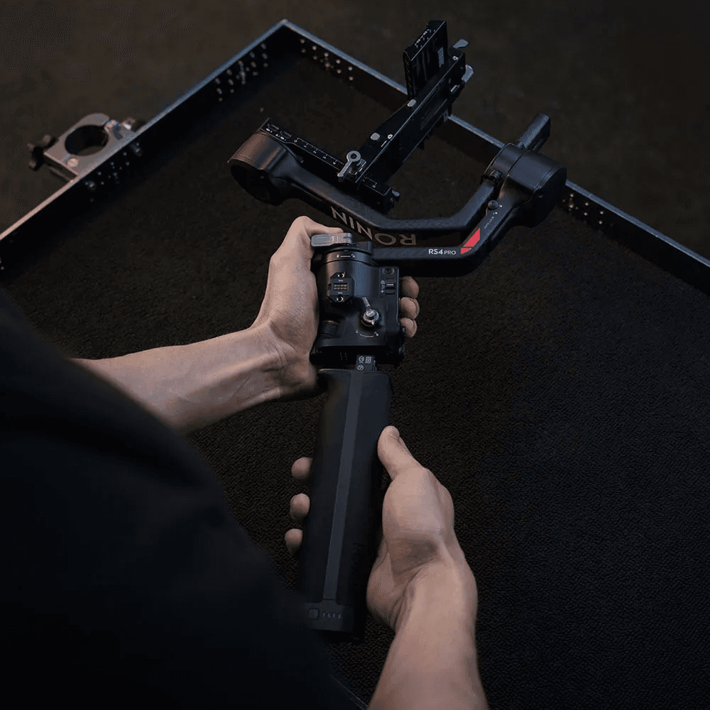 Estabilizador DJI RS 4 Pro Combo para Câmeras Profissionais BR